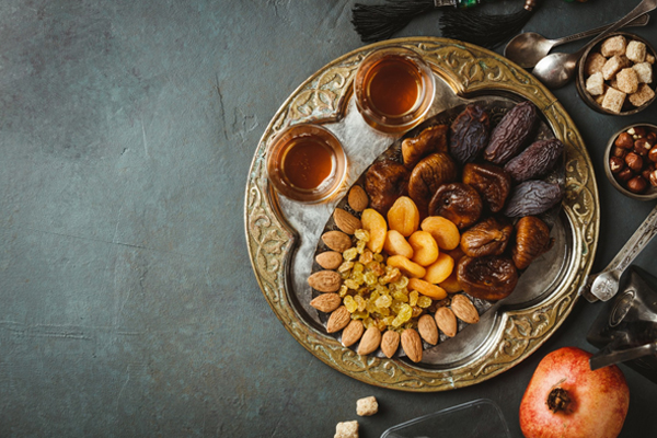 How to Stay Hydrated and Energized While Fasting